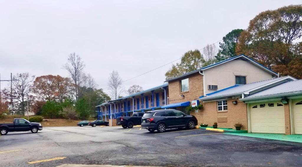 Traveler'S Inn Roanoke 外观 照片